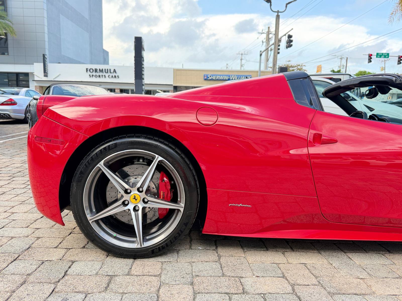 Used 2015 Ferrari 458 Spider RWD image 30