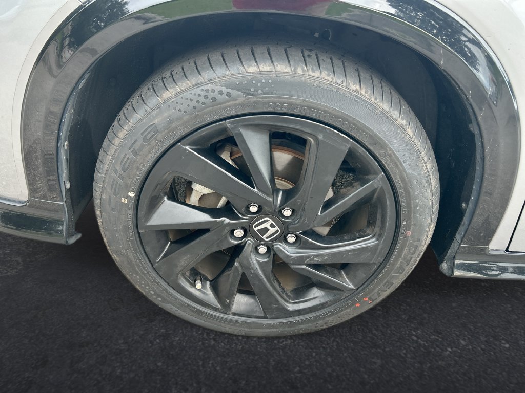 Used 2022 Honda HR-V Sport image 10