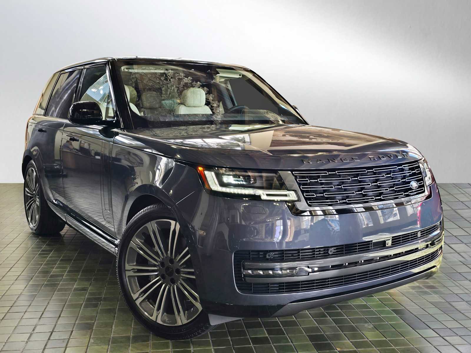 New 2026 Land Rover Range Rover SE image 1