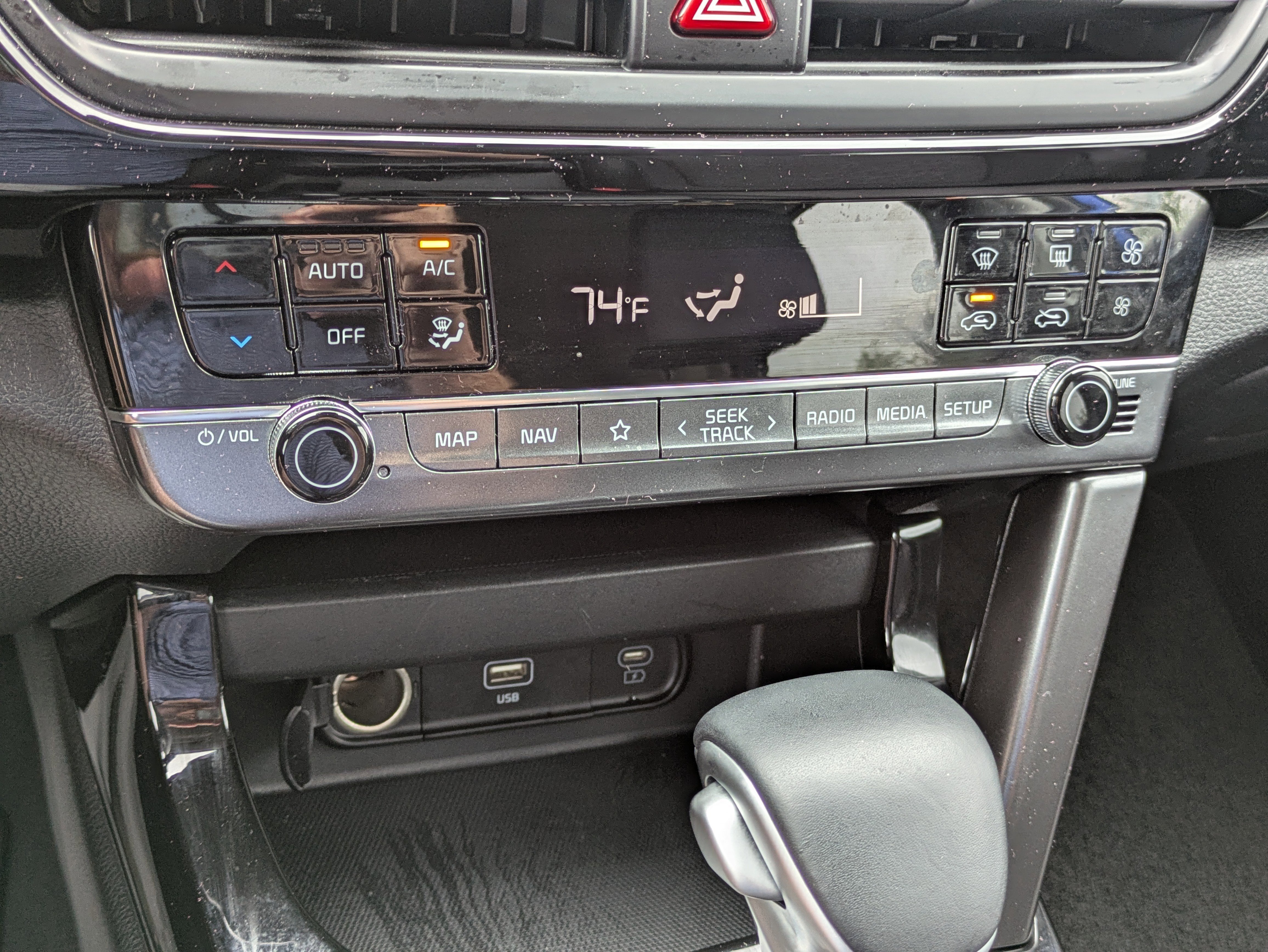 Used 2025 Kia Seltos X-Line AWD/4WD image 17