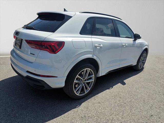Used 2023 Audi Q3 2.0T Premium Plus w/ Premium Plus Package AWD/4WD image 3