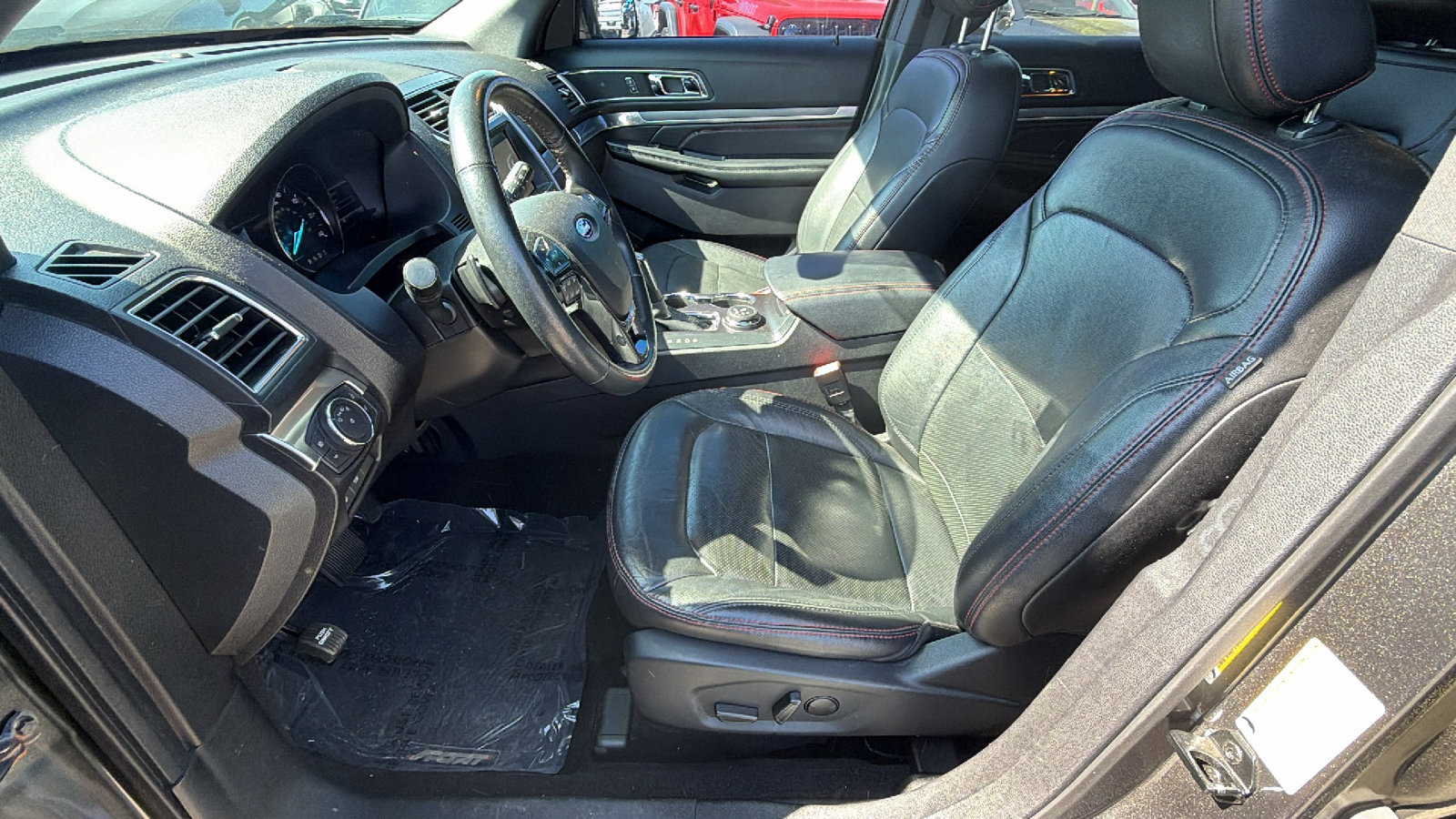 Used 2019 Ford Explorer Sport image 16