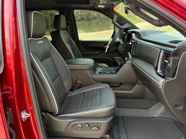 Used 2026 GMC Sierra 2500 AT4X image 27