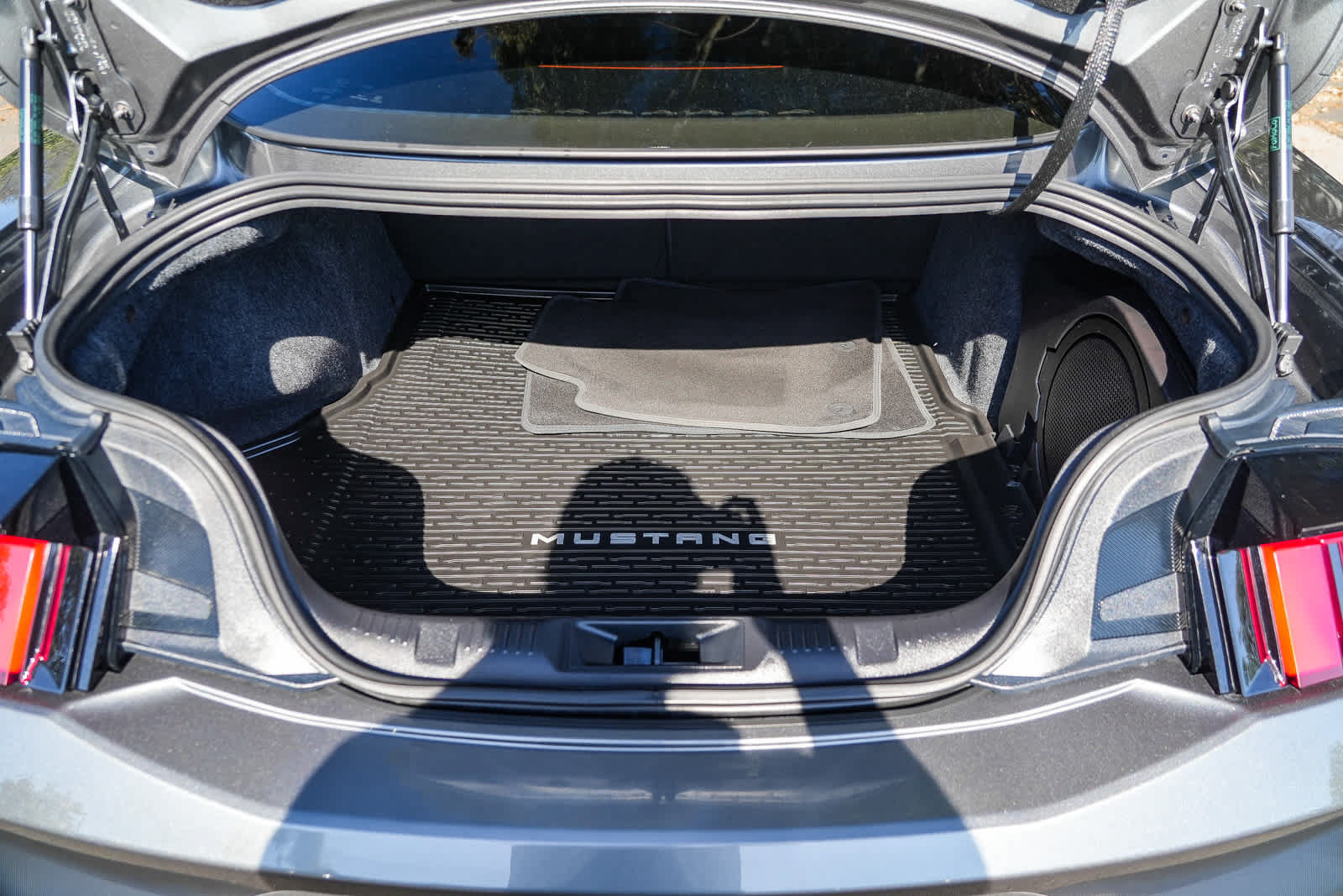 Used 2024 Ford Mustang Dark Horse RWD image 26
