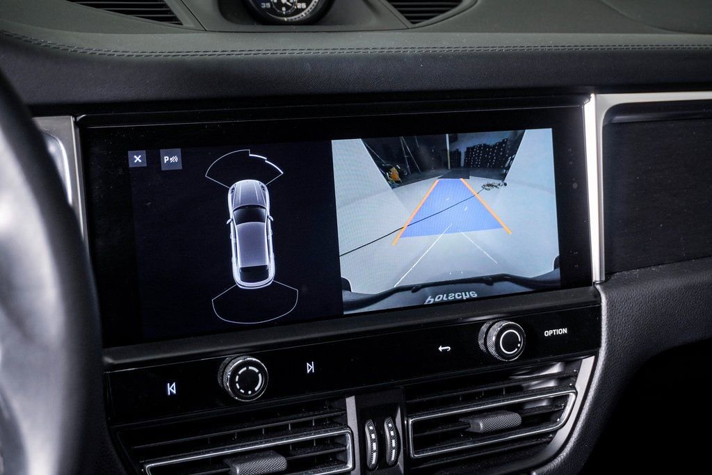 Certified 2023 Porsche Macan GTS image 23