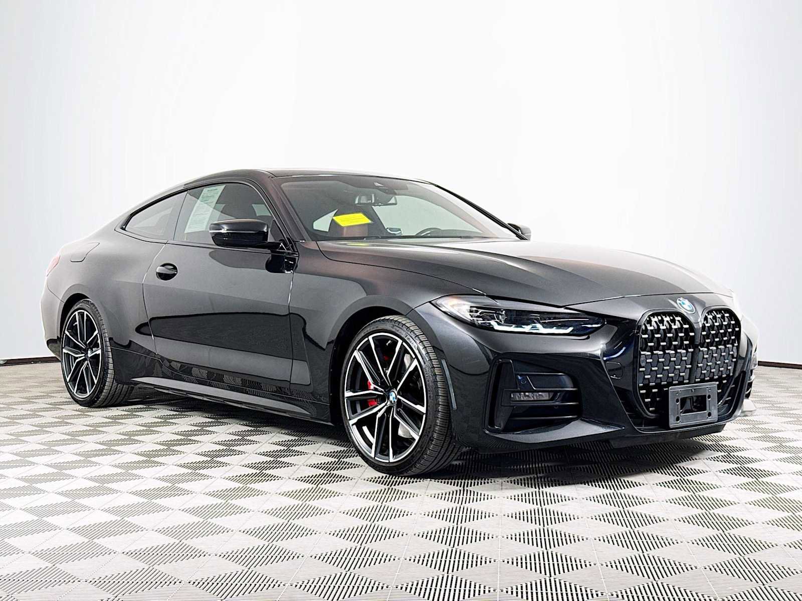 Used 2023 BMW 430i xDrive Coupe w/ M Sport Package image 3