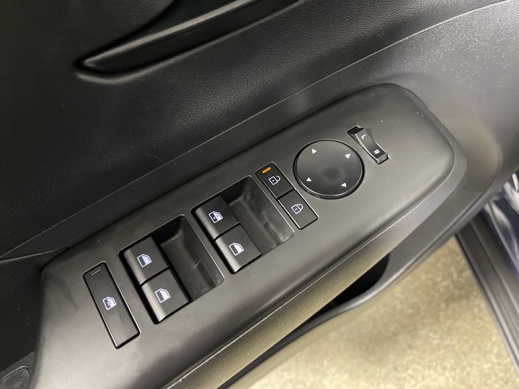 Certified 2024 Hyundai Kona SEL FWD image 18