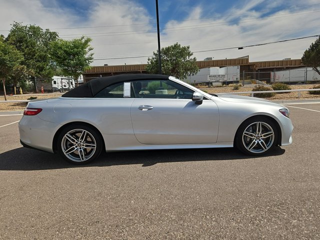 Used 2018 Mercedes-Benz E 400 4MATIC Cabriolet image 4