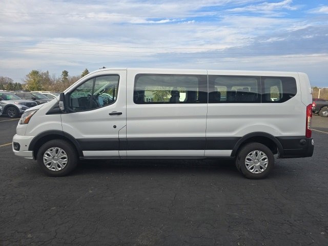 Used 2024 Ford Transit 350 XLT image 4
