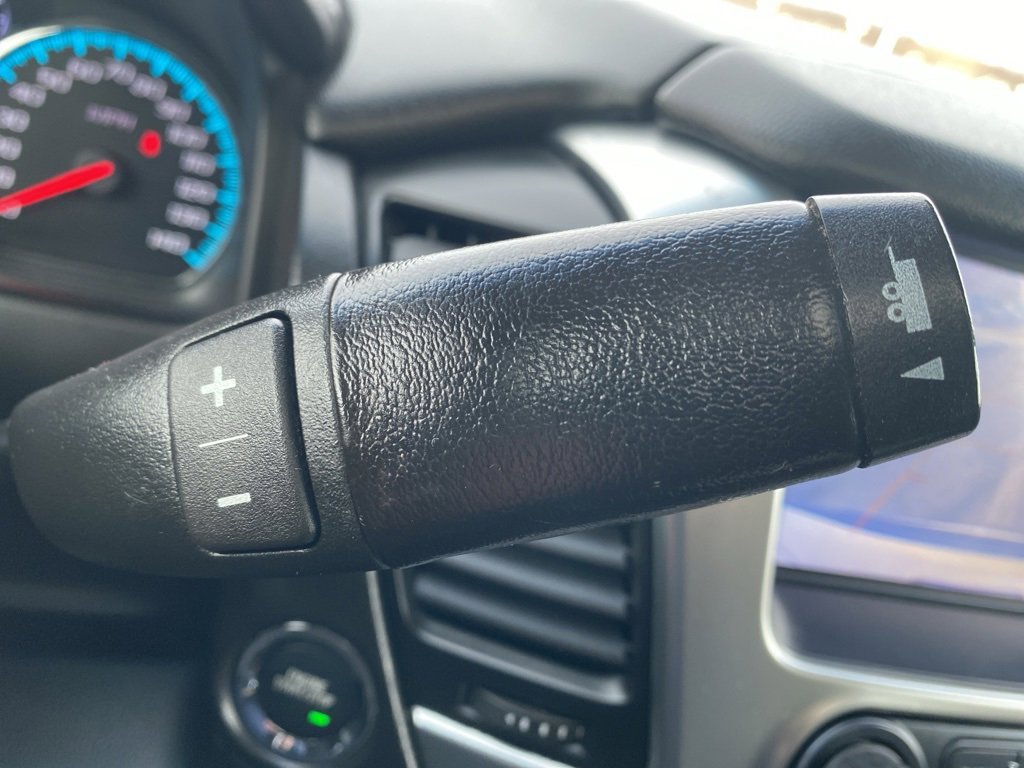 Used 2018 Chevrolet Suburban Premier image 47