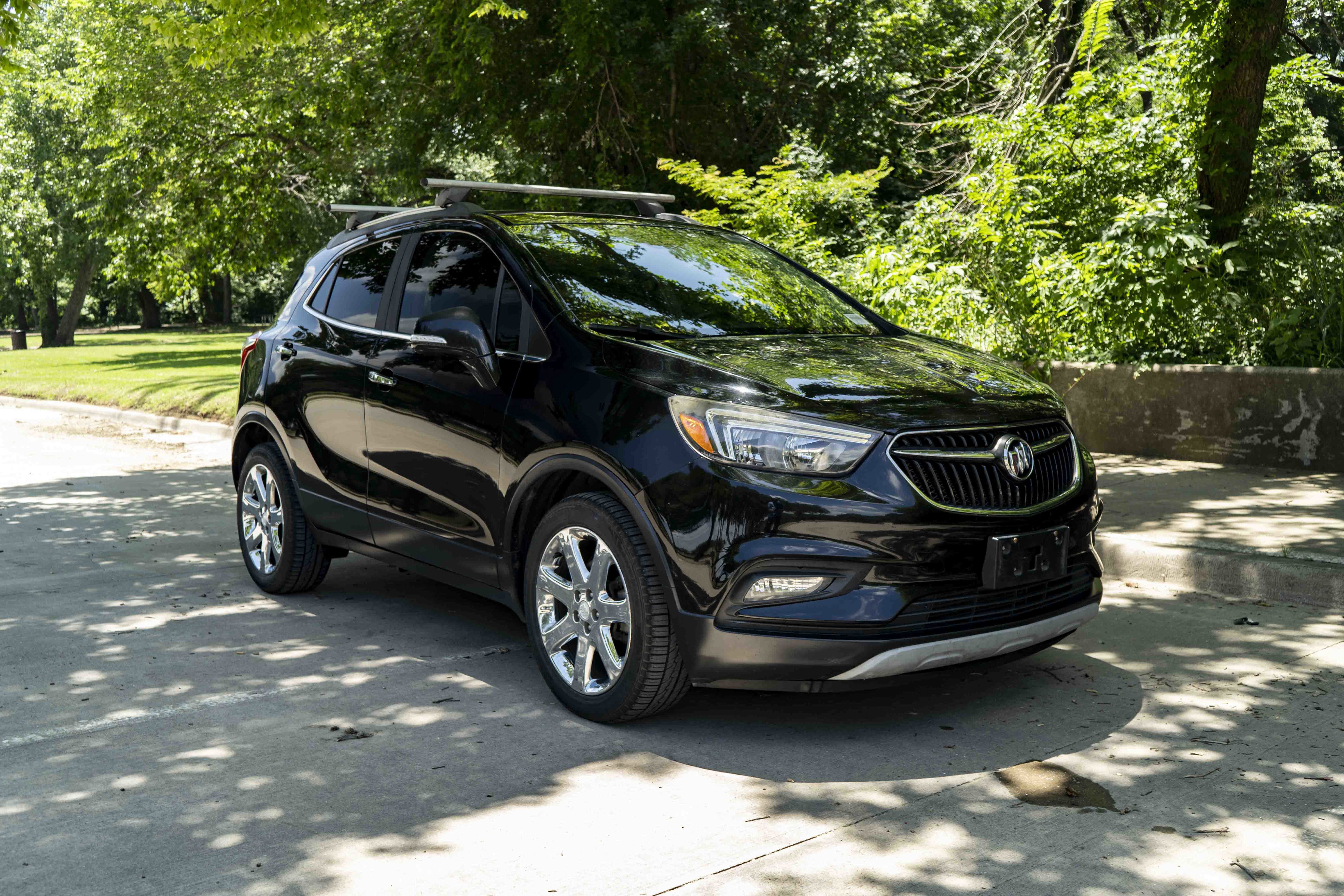 Used 2018 Buick Encore Preferred w/ Experience Buick Package FWD image 2