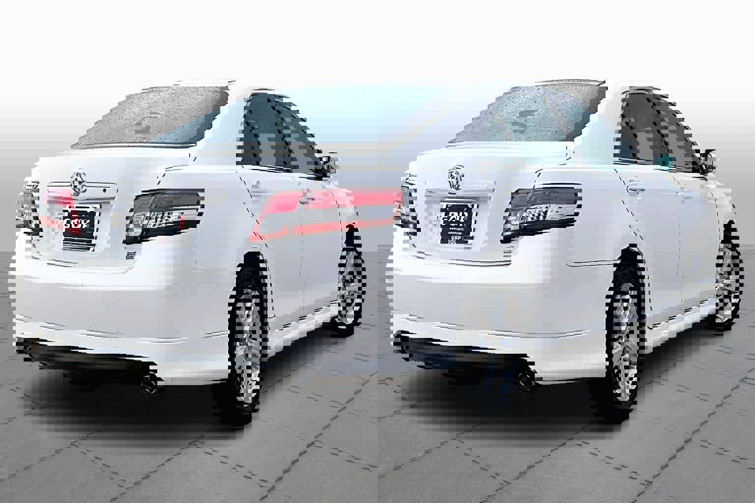 Used 2010 Toyota Camry SE image 11