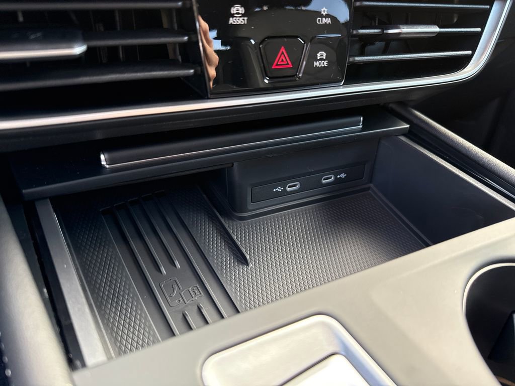 New 2026 Volkswagen Atlas SE image 12