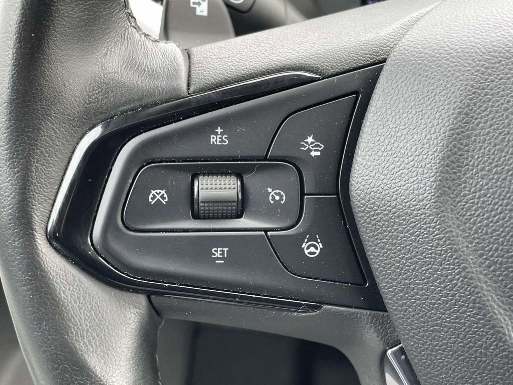 Used 2023 Chevrolet Bolt EUV Premier w/ Super Cruise Package image 10