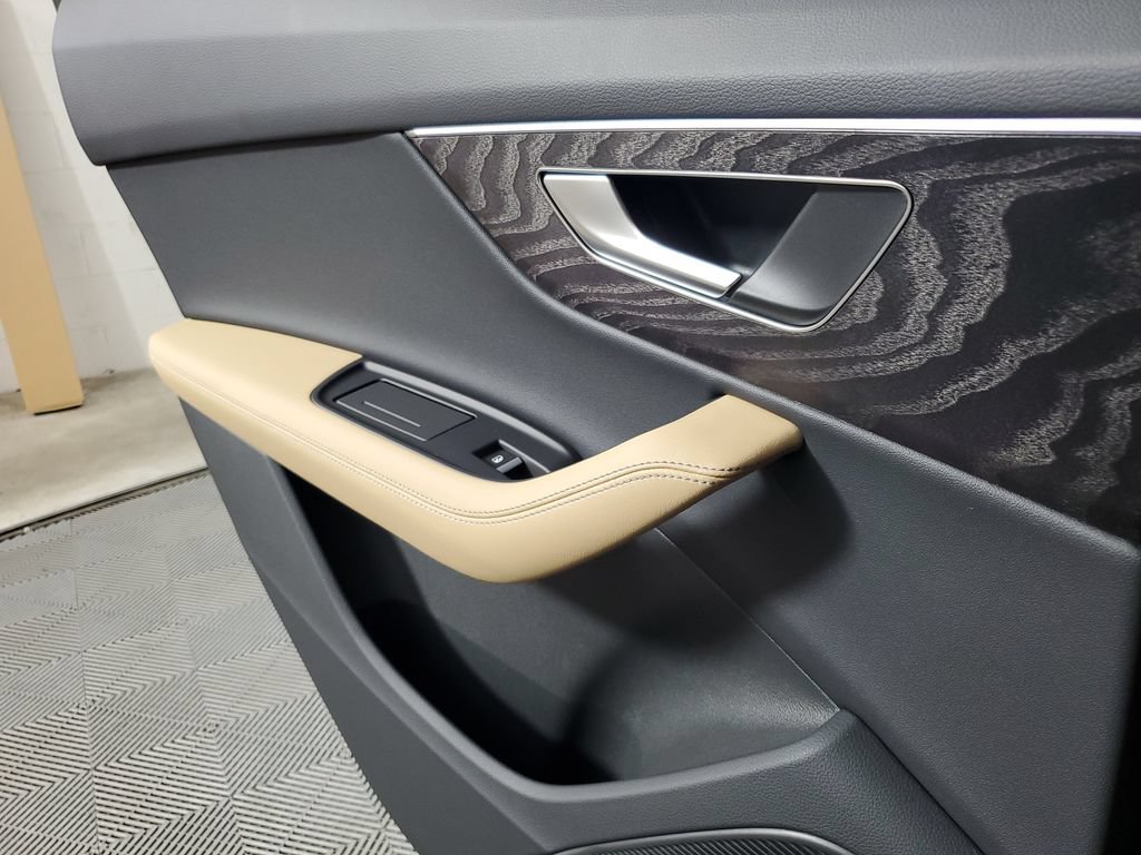 New 2026 Audi Q7 Premium Plus AWD/4WD image 18