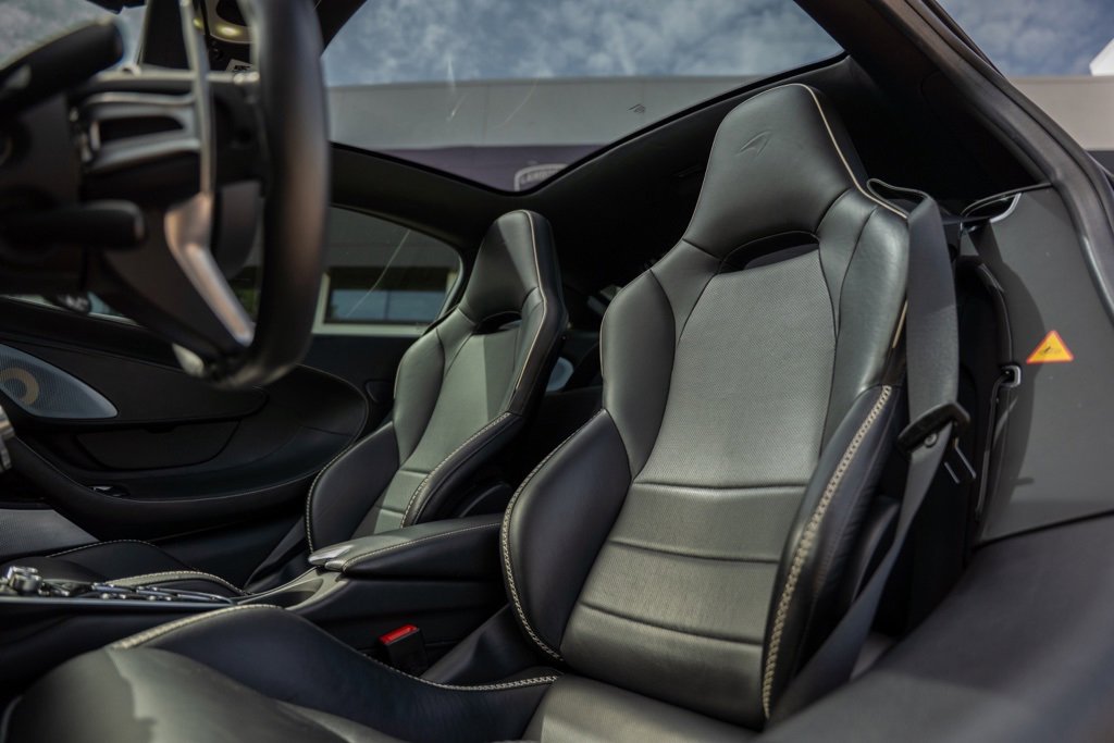 Used 2021 McLaren GT image 20