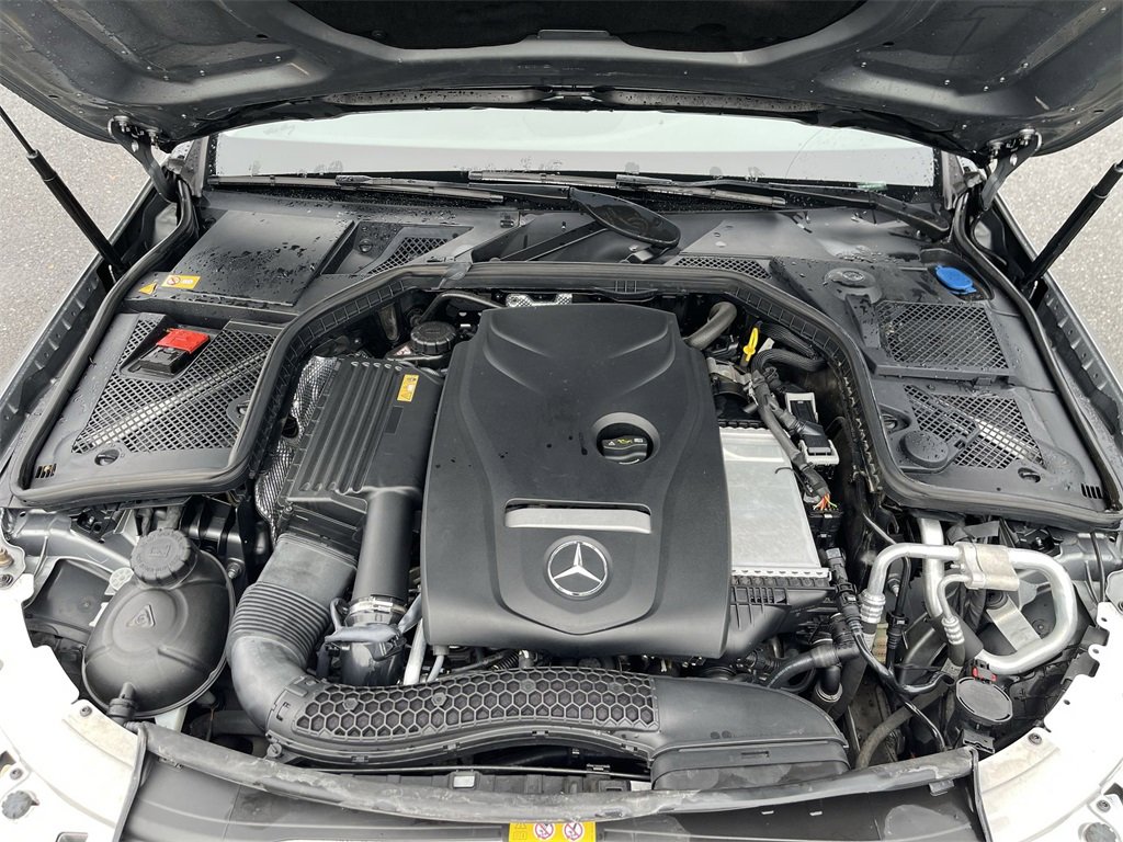 Used 2015 Mercedes-Benz C 300 Sedan image 30