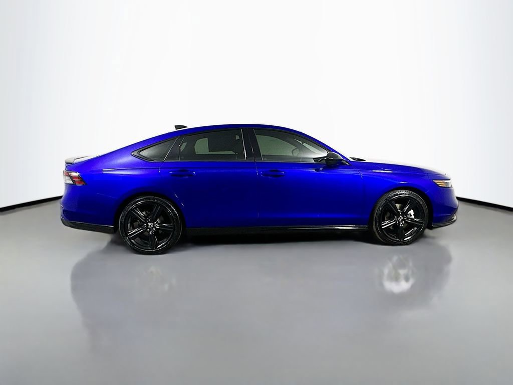 Used 2024 Honda Accord Sport image 7