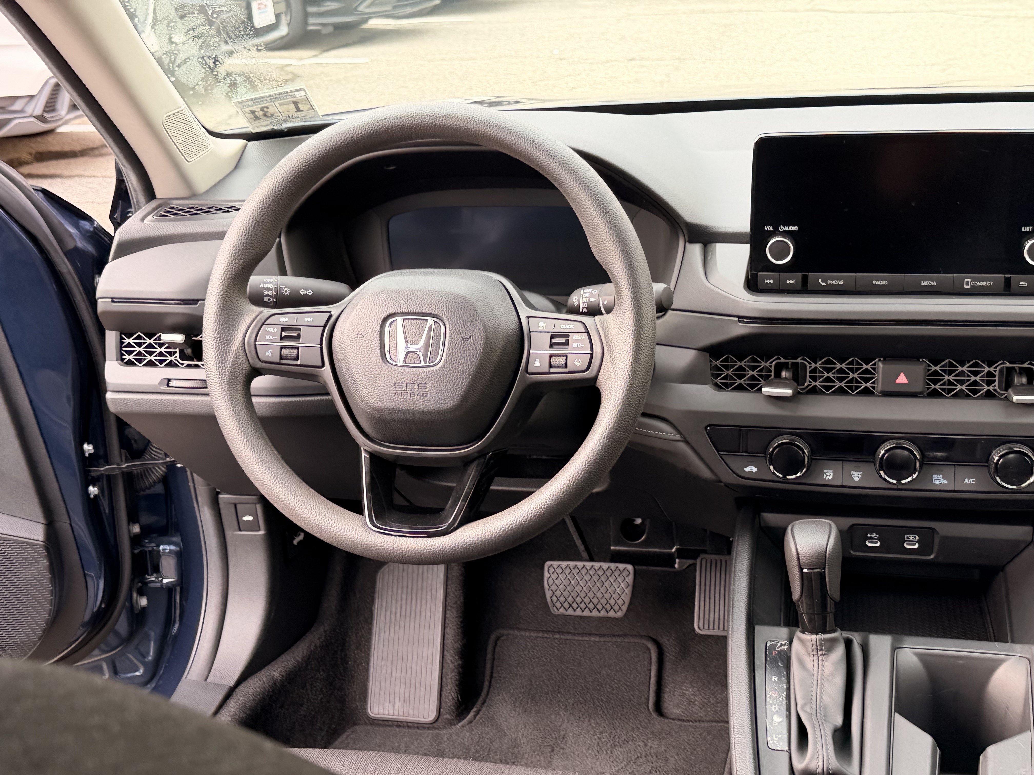 Certified 2025 Honda Accord SE image 19