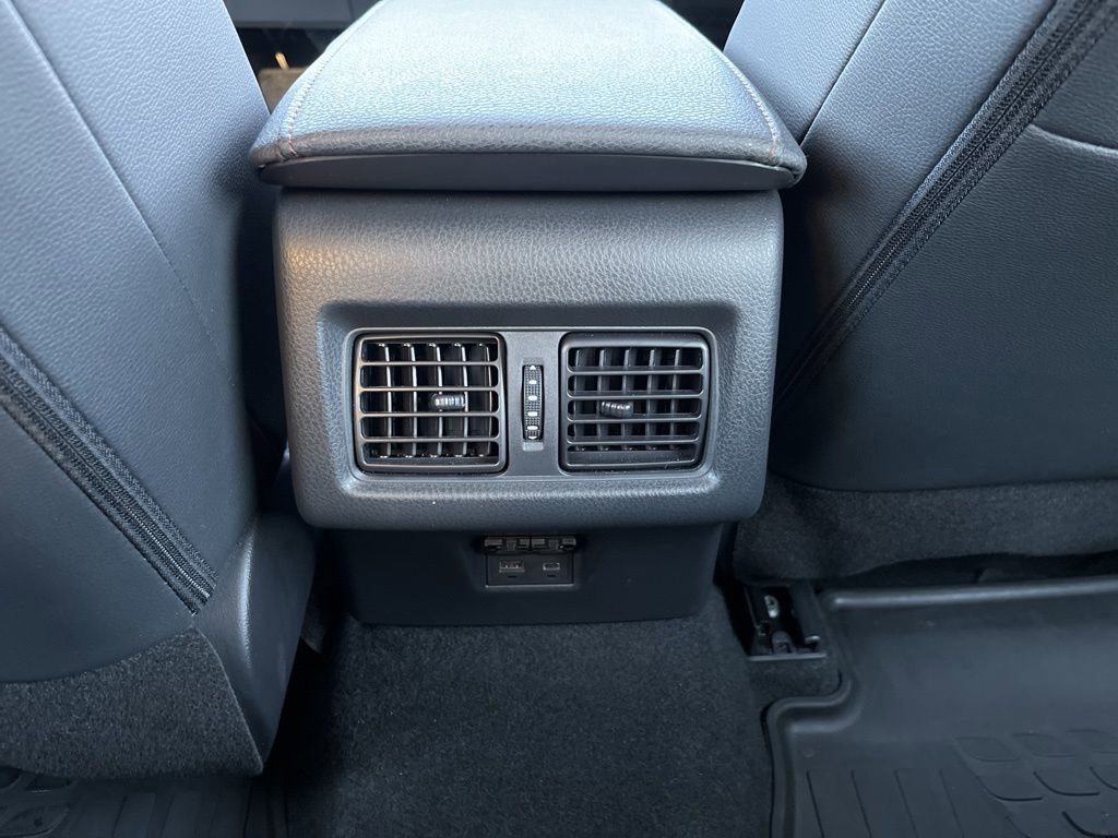 Used 2025 Toyota Camry XLE w/ Premium Package image 31