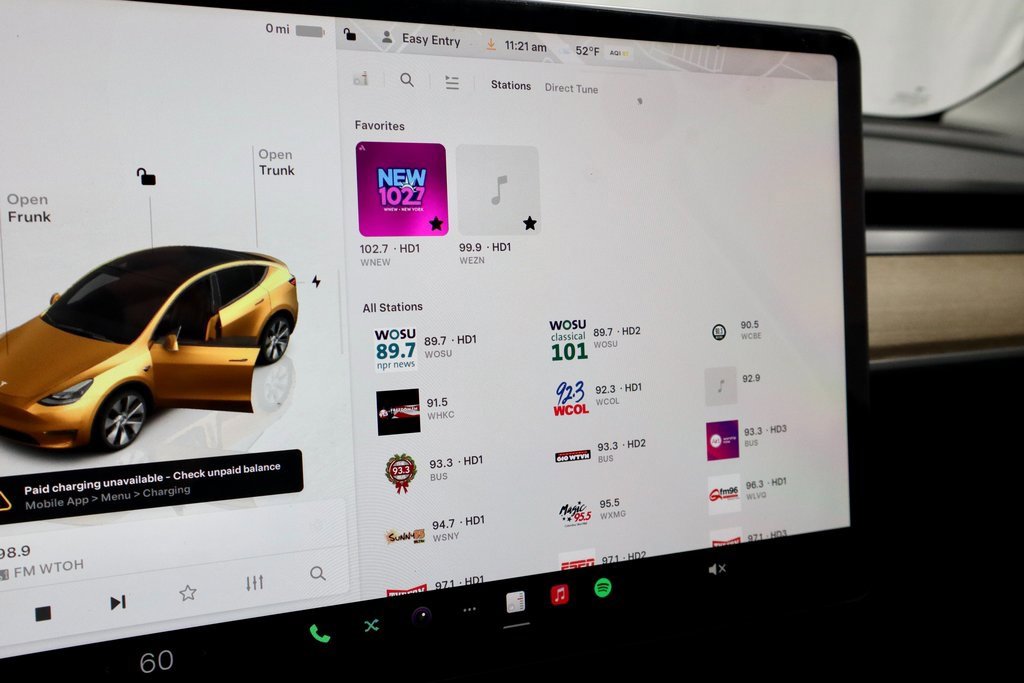 Used 2023 Tesla Model Y Long Range image 3