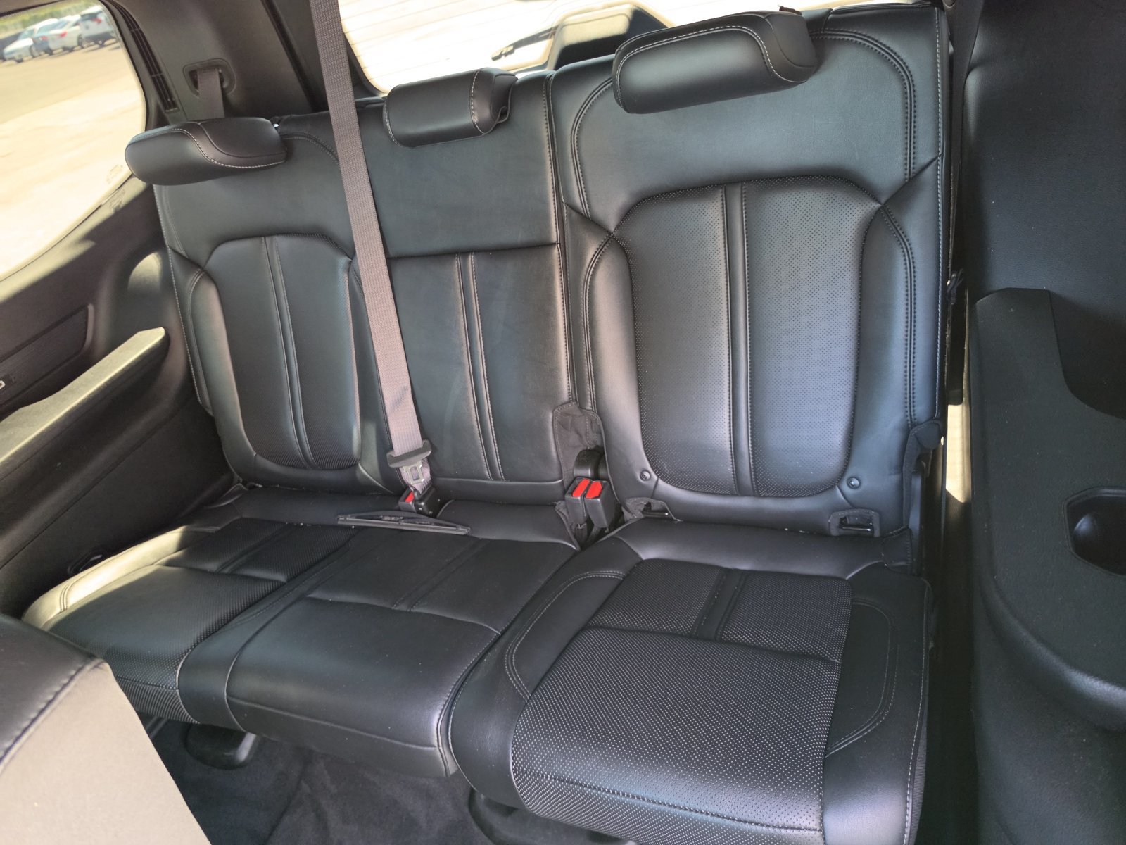 Used 2022 Jeep Wagoneer Series III AWD/4WD image 17