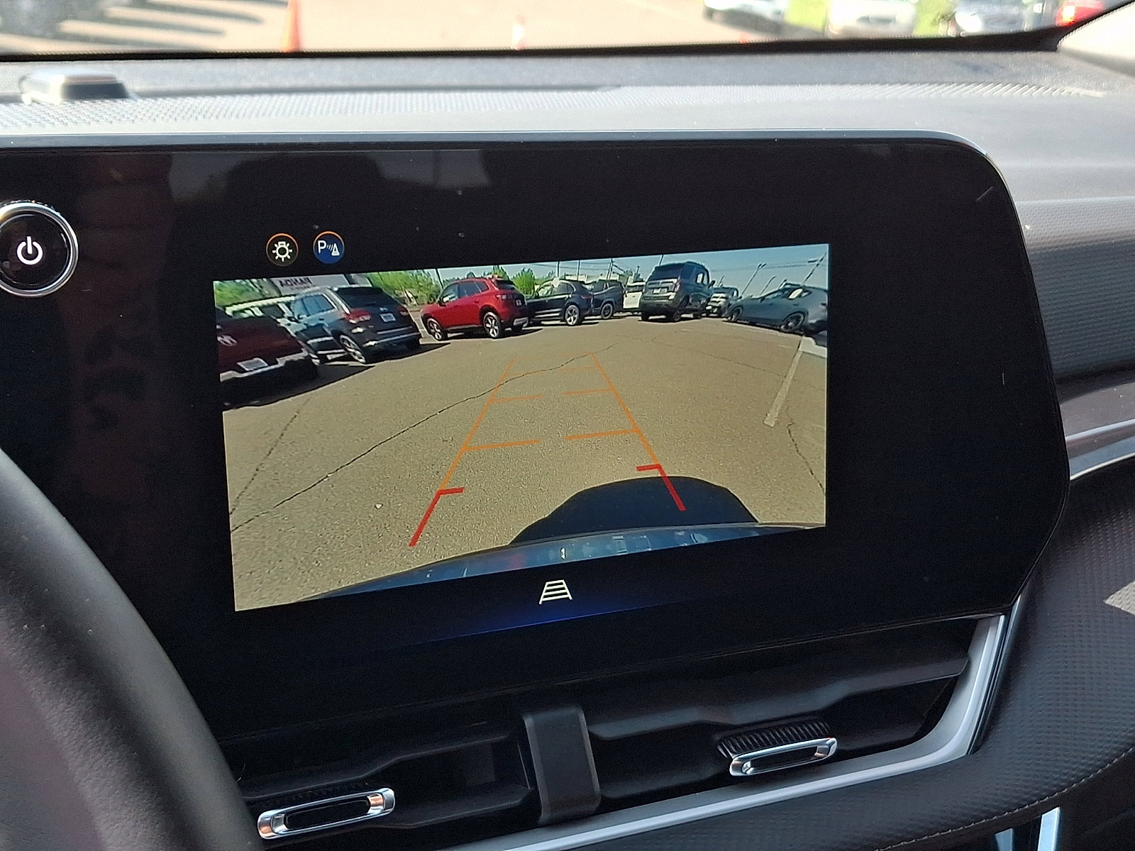 Used 2025 Chevrolet Equinox LT FWD image 18