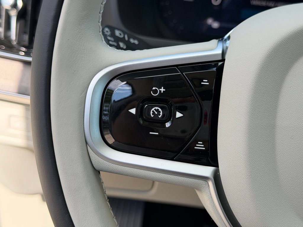 New 2026 Volvo XC90 B6 Ultra w/ Protection Package AWD/4WD image 20