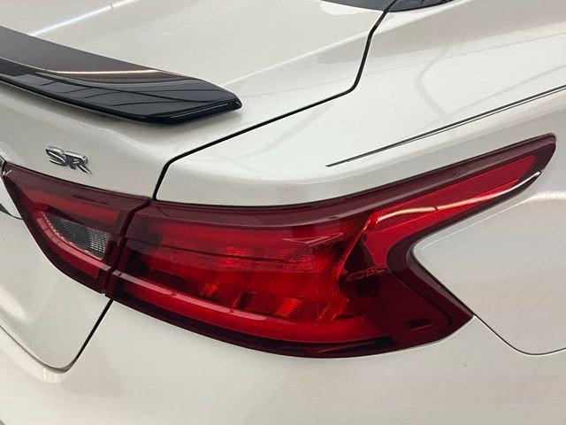 Used 2016 Nissan Maxima SR image 17