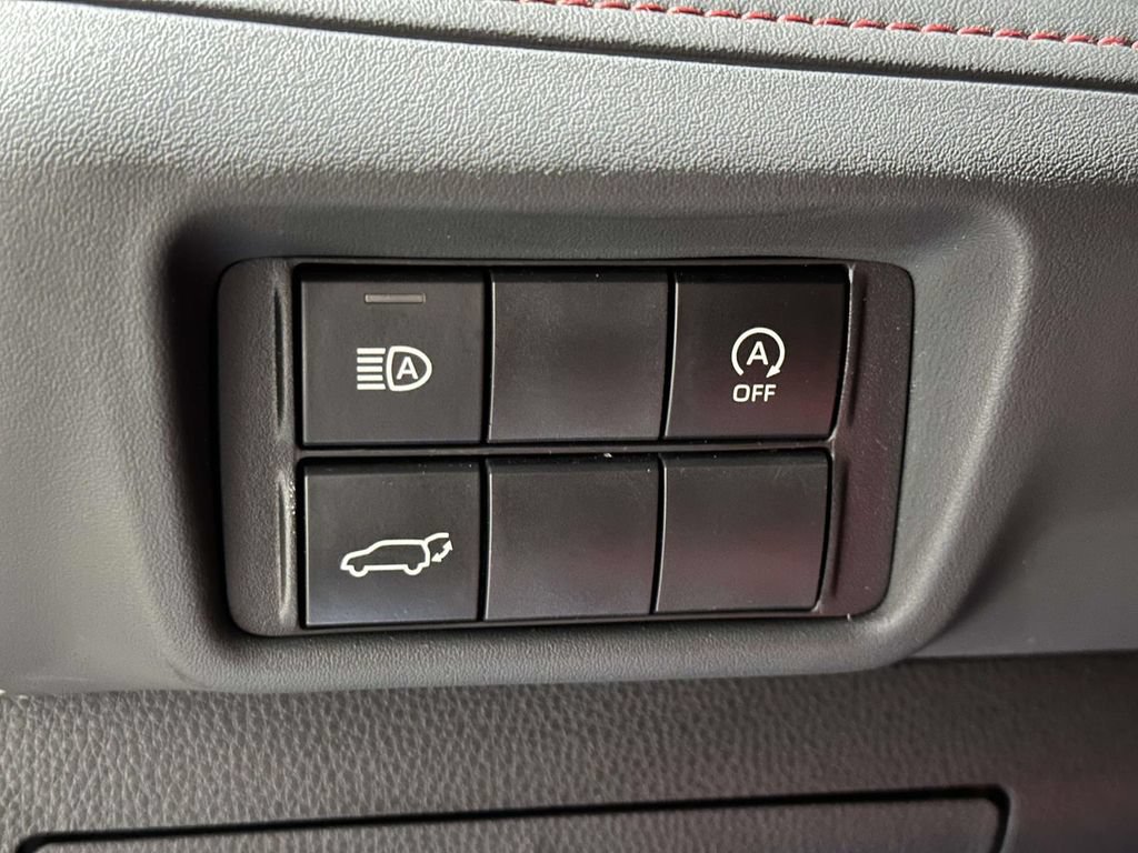 Used 2023 Toyota Highlander XSE AWD/4WD image 22