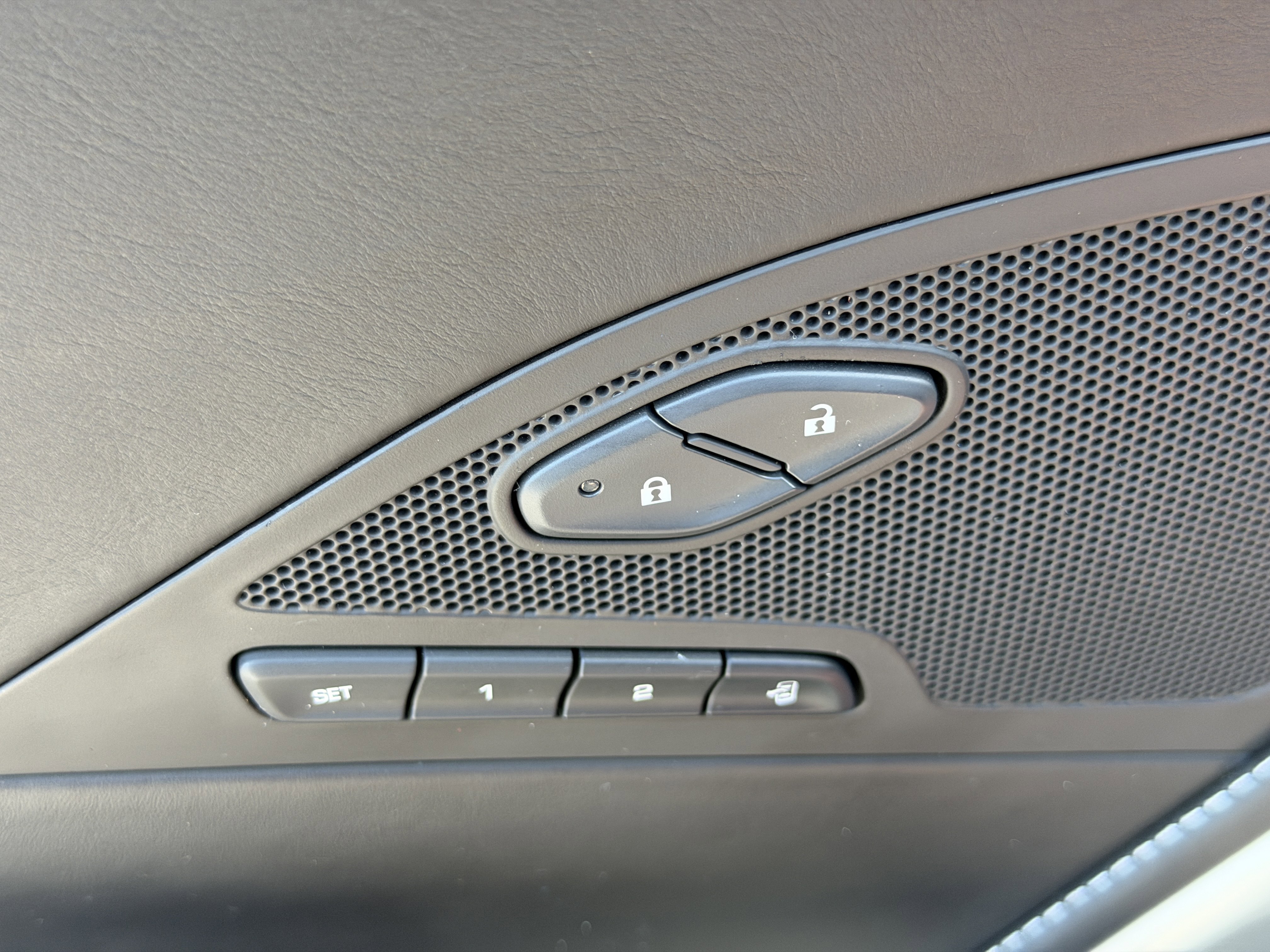 Used 2016 Chevrolet Corvette Stingray Coupe w/ 3LT Preferred Equipment Group image 20