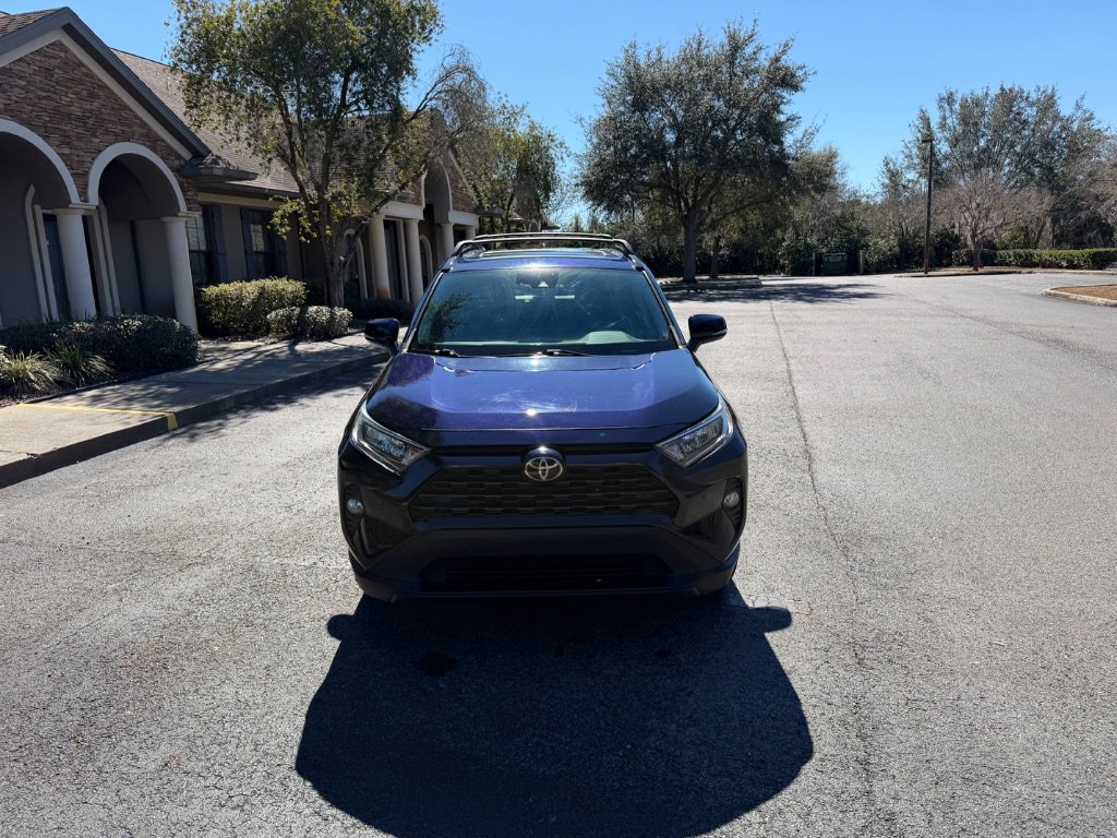 Used 2021 Toyota RAV4 XLE Premium image 5