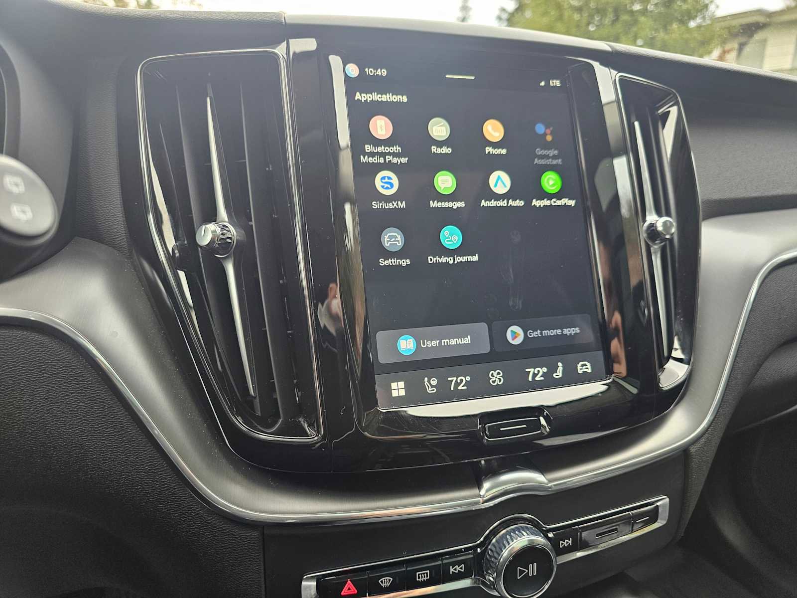 Certified 2025 Volvo XC60 B5 Core w/ Protection Package Premier image 25