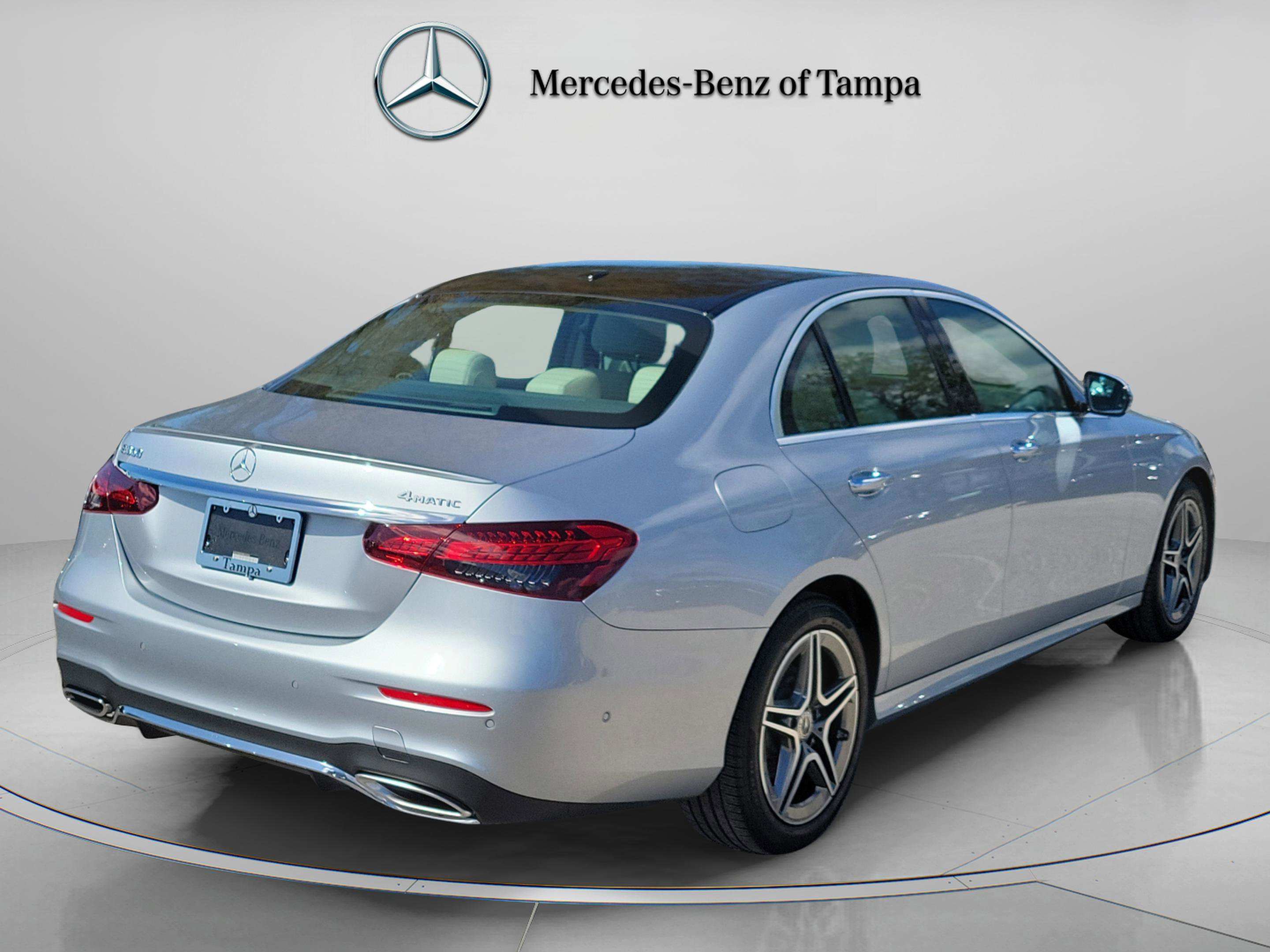 Certified 2022 Mercedes-Benz E 350 4MATIC Sedan image 4