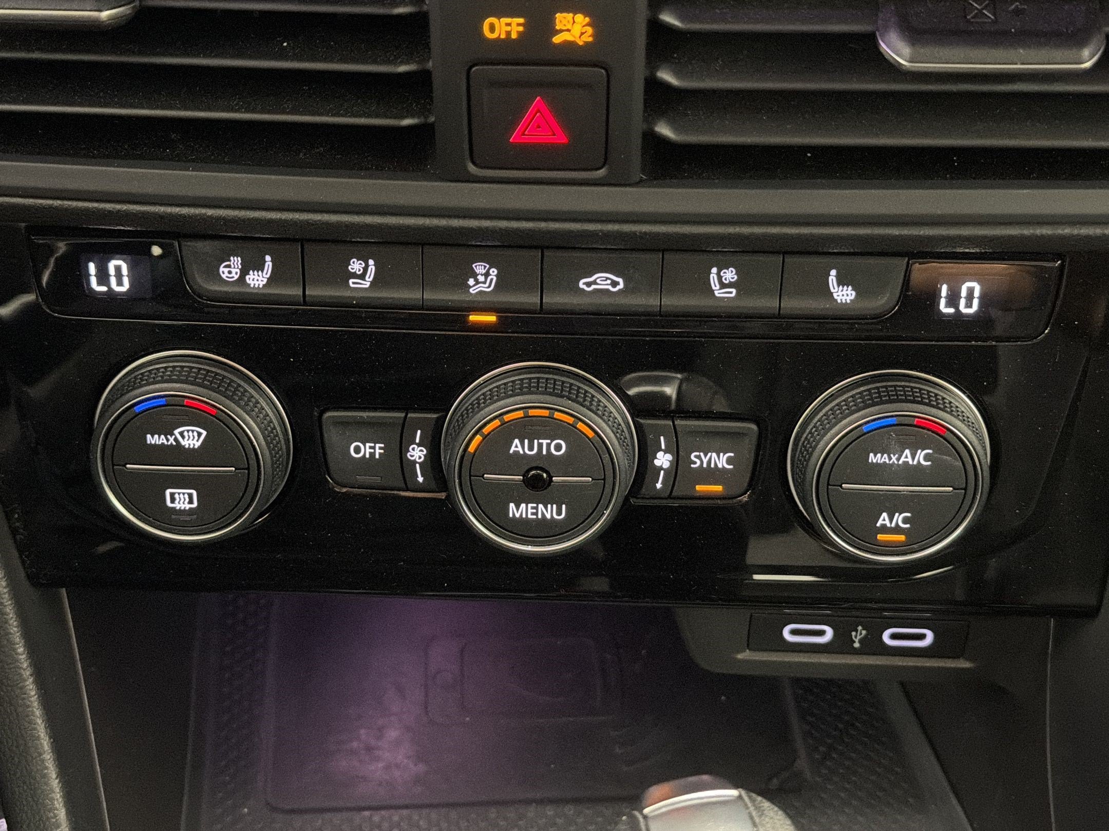Used 2021 Volkswagen Jetta SEL Premium FWD image 16