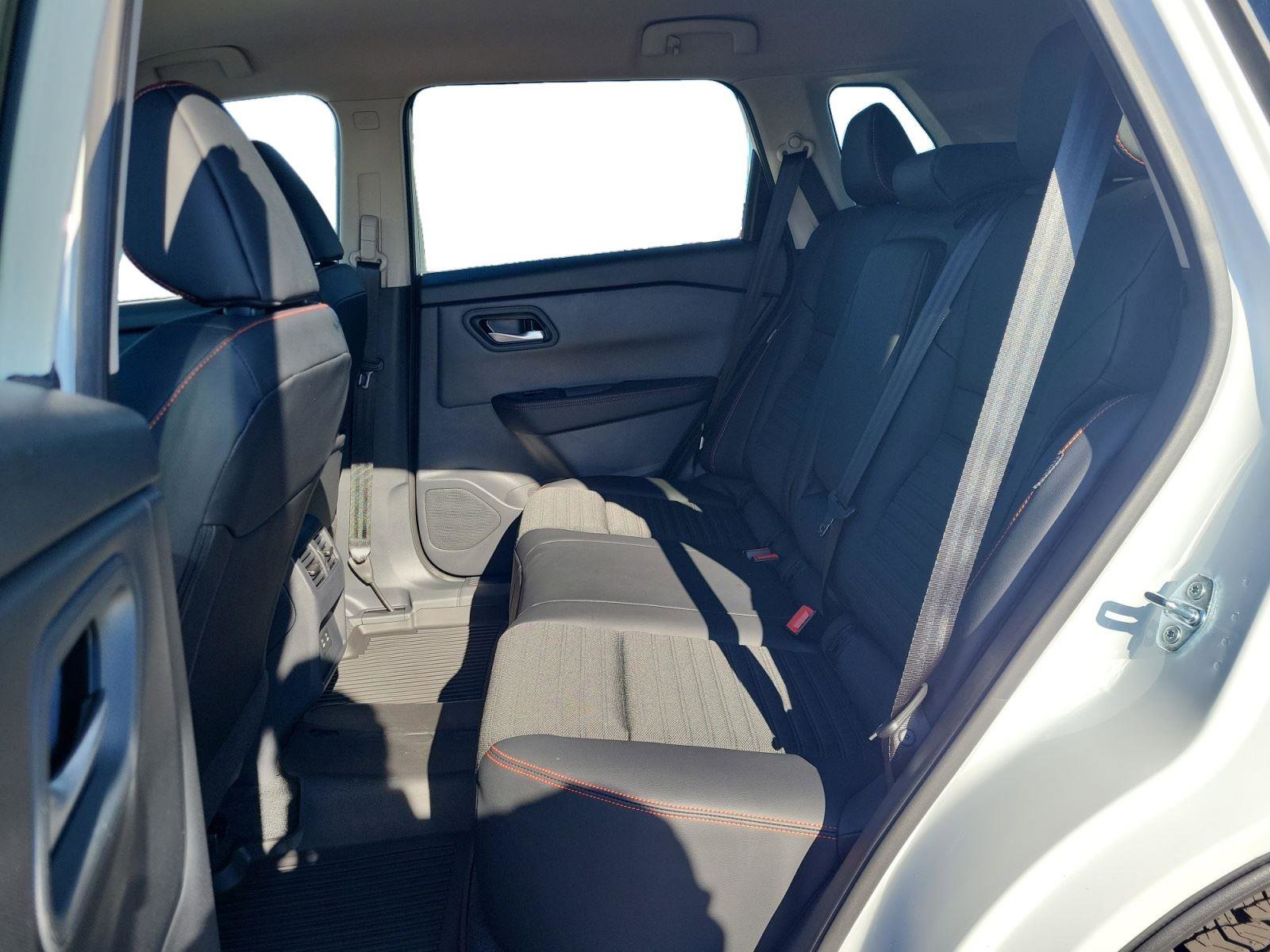 New 2026 Nissan Rogue SV AWD/4WD image 19