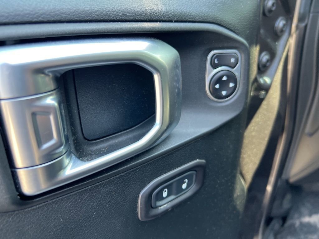 Certified 2018 Jeep Wrangler Unlimited Rubicon image 16