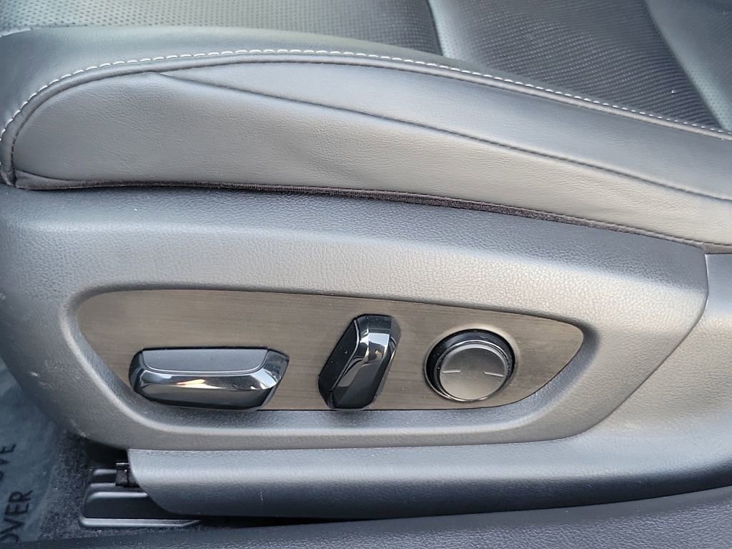 Used 2020 Lexus ES 300h w/ Accessory Package 2 image 20