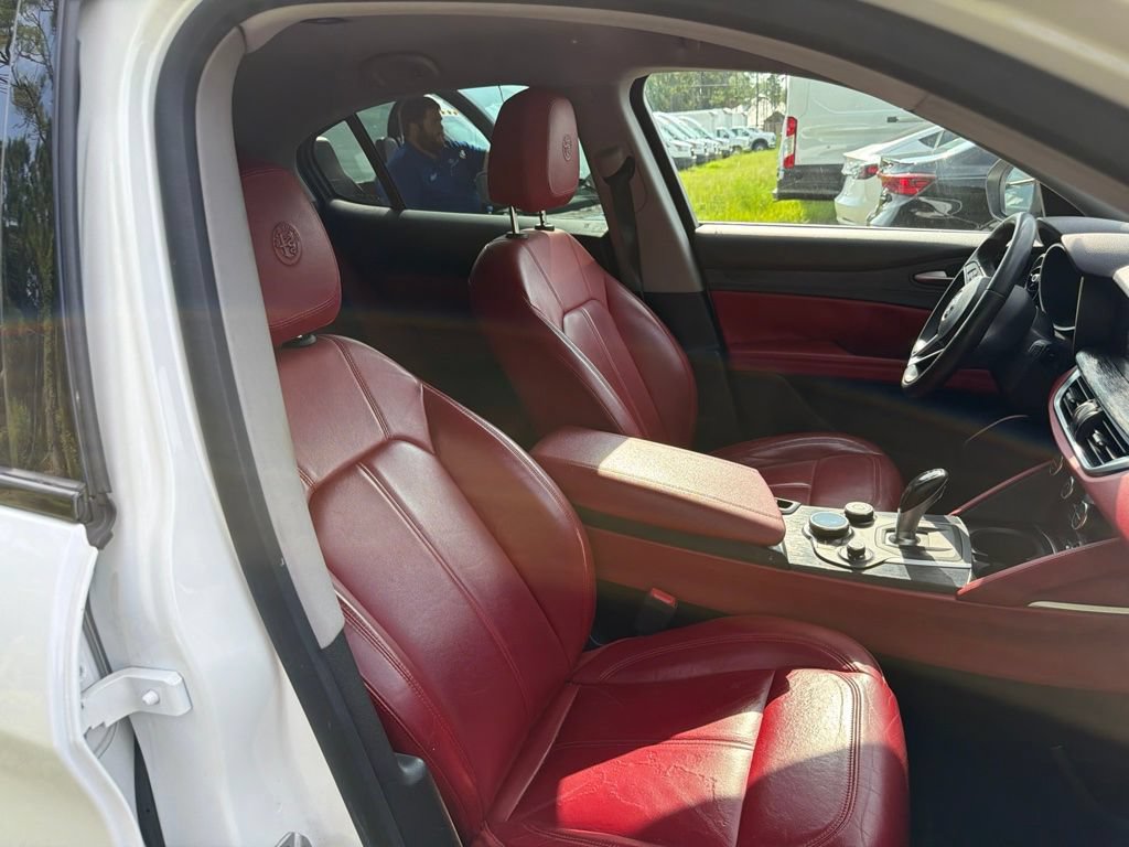 Used 2019 Alfa Romeo Stelvio w/ Nero Edizione RWD image 19