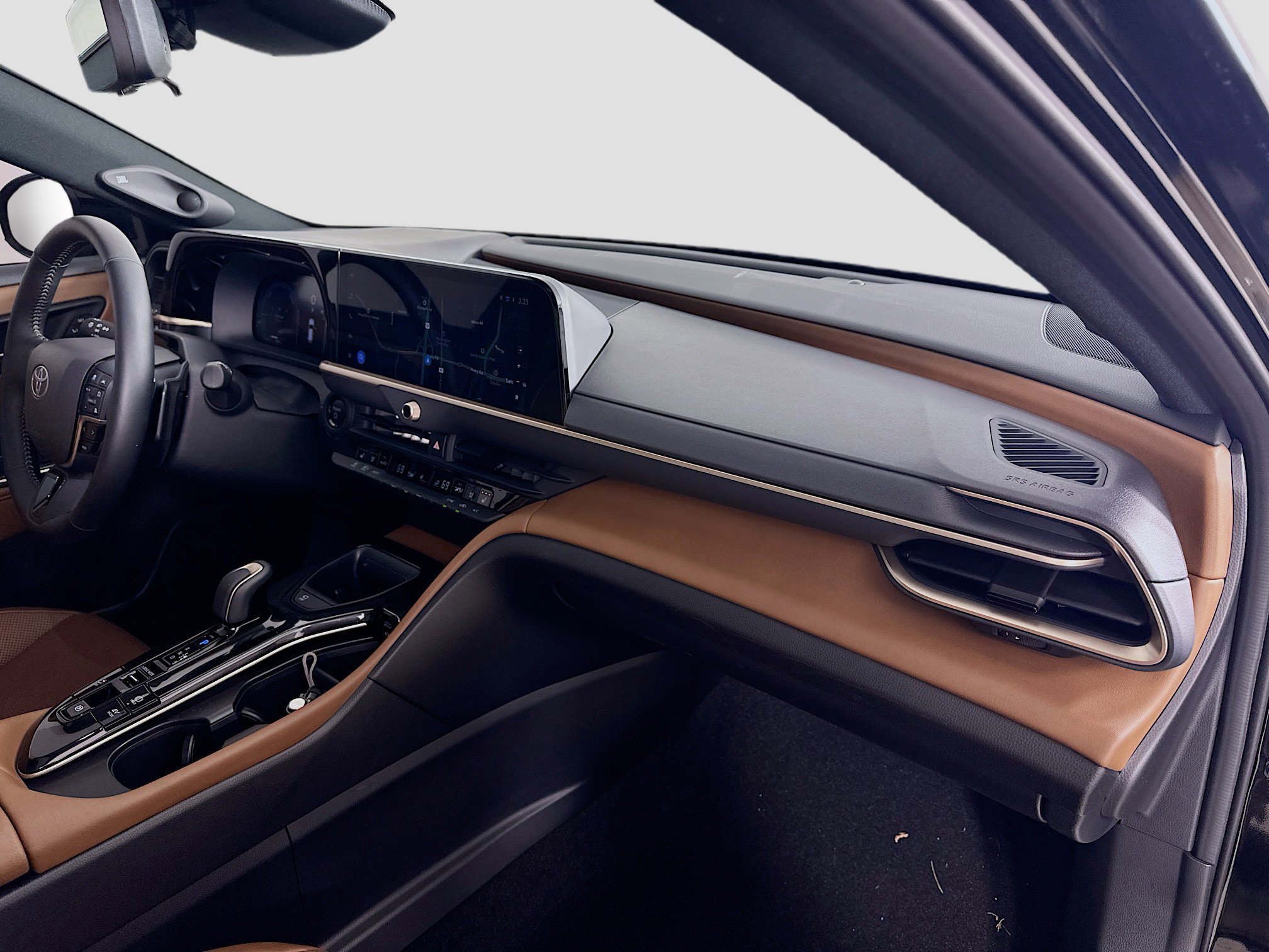 Used 2025 Toyota Crown Signia w/ Advanced Technology Package image 39