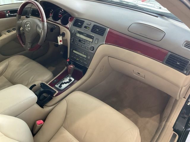 Used 2004 Lexus ES 330 image 18