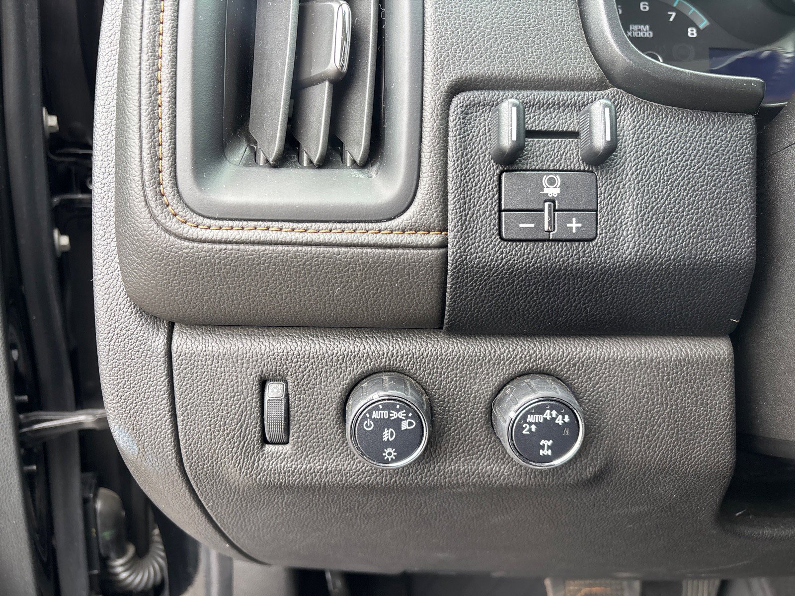 Certified 2021 GMC Canyon AT4 w/ Driver Alert Package image 17