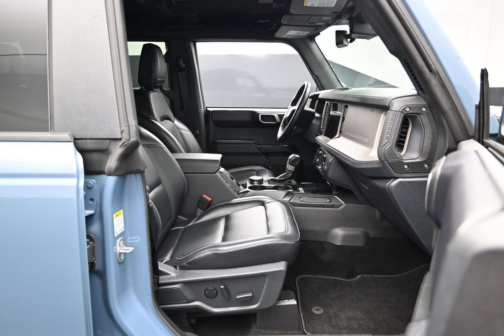 Used 2025 Ford Bronco Outer Banks AWD/4WD image 18