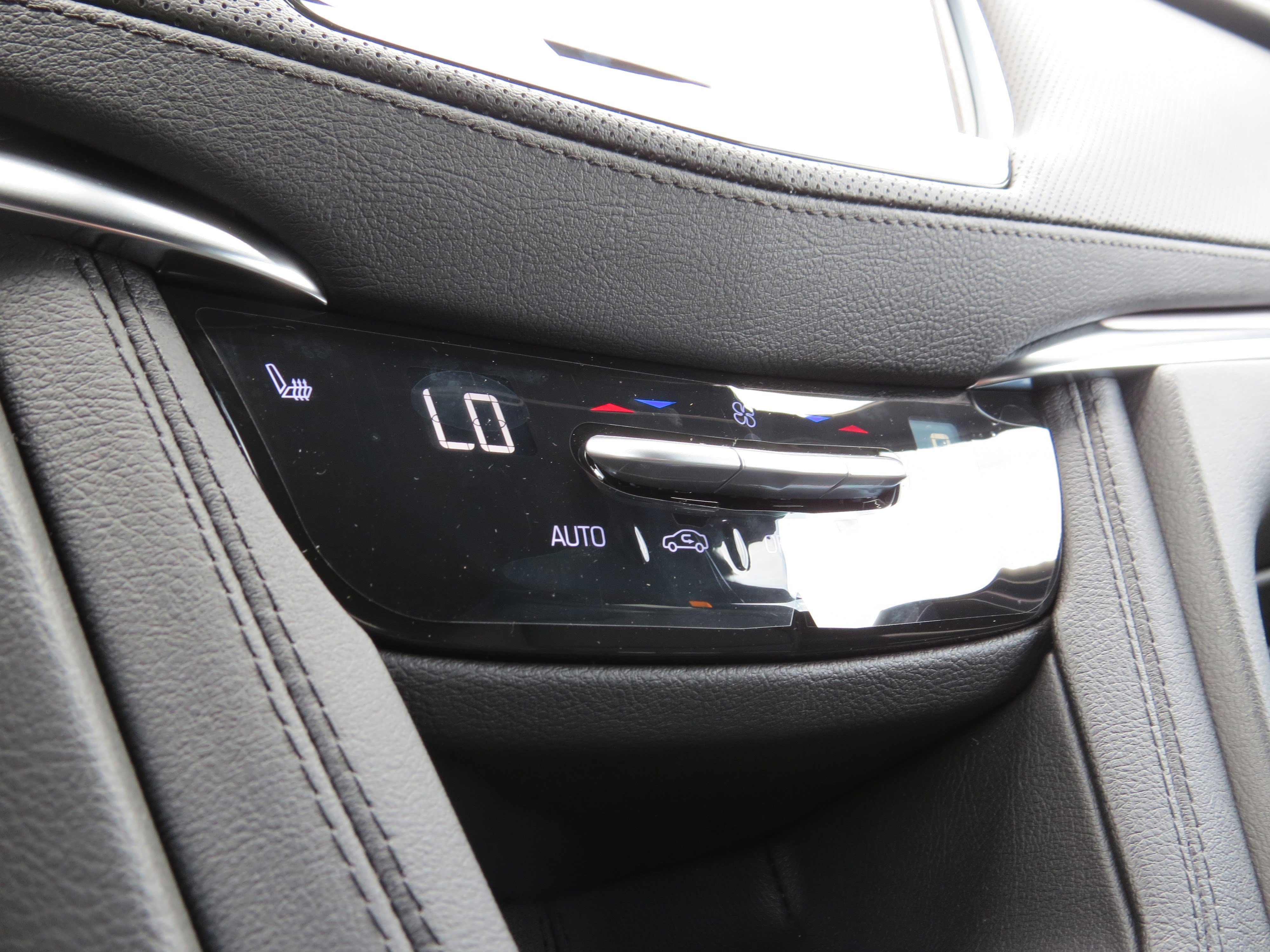 New 2025 Cadillac XT5 Luxury w/ LPO, Floor Liner Package image 28