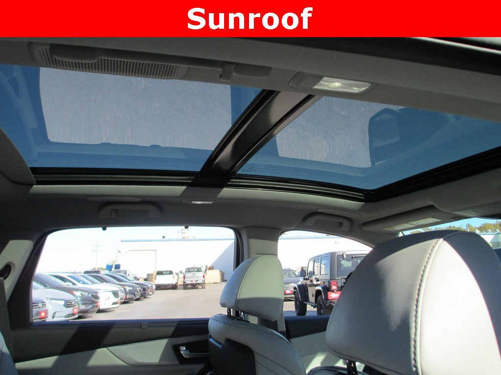 Used 2025 Acura MDX w/ Technology Package image 14