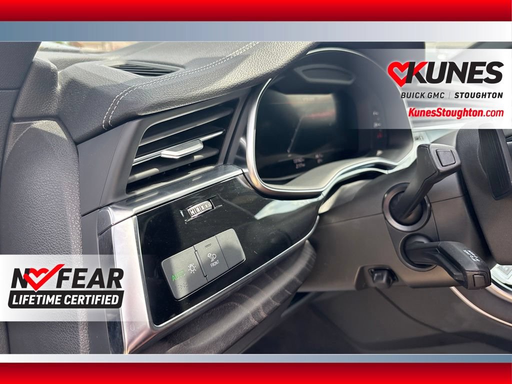 Used 2023 Audi Q8 Premium w/ Convenience Package AWD/4WD image 13