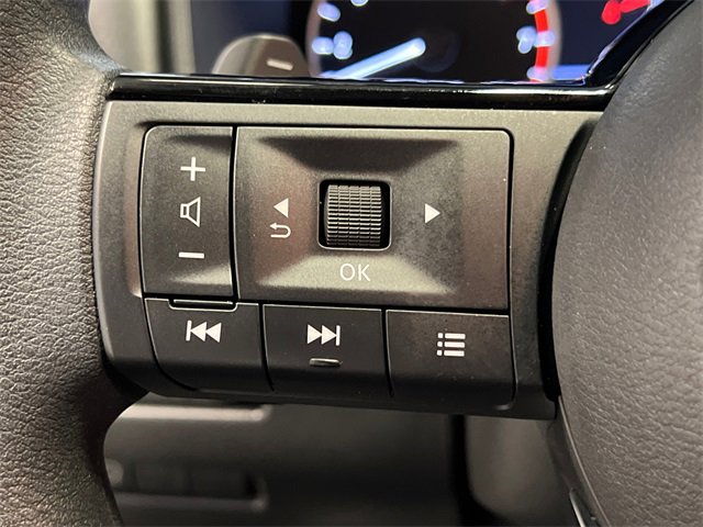 Used 2023 Nissan Rogue SV image 20