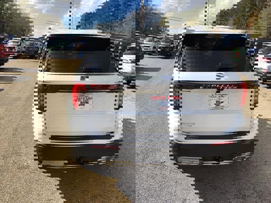 New 2026 Ford Explorer Active w/ Active Comfort Package image 13