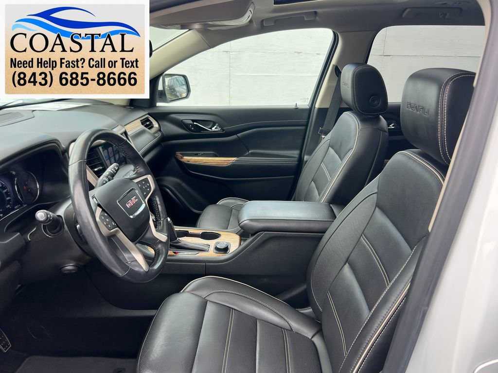 Used 2019 GMC Acadia Denali w/ Technology Package FWD image 12