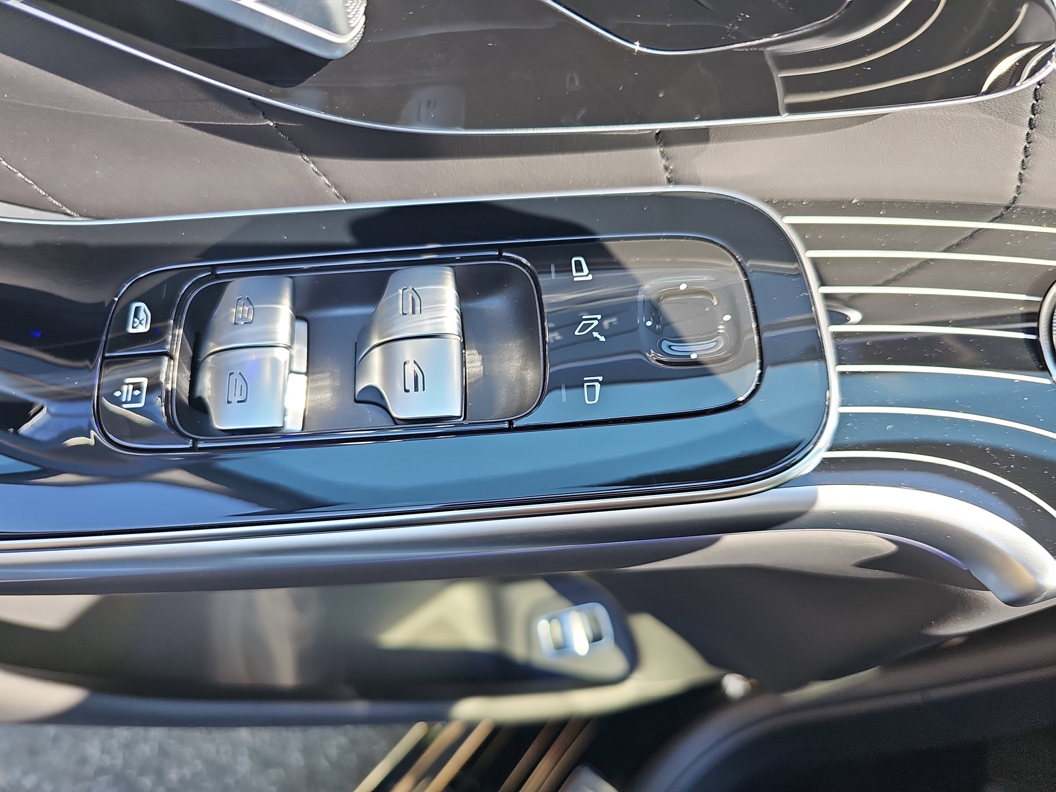 New 2026 Mercedes-Benz S 580 4MATIC Sedan image 29